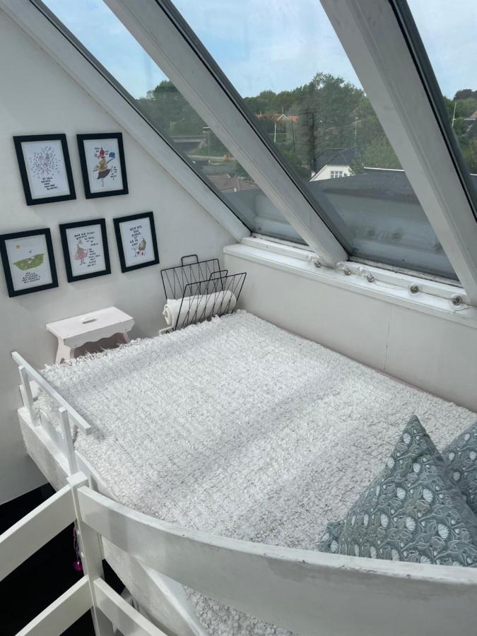 Cool Familyhome Close To The Beach W Two Cuddly Cats Espergærde Extérieur photo
