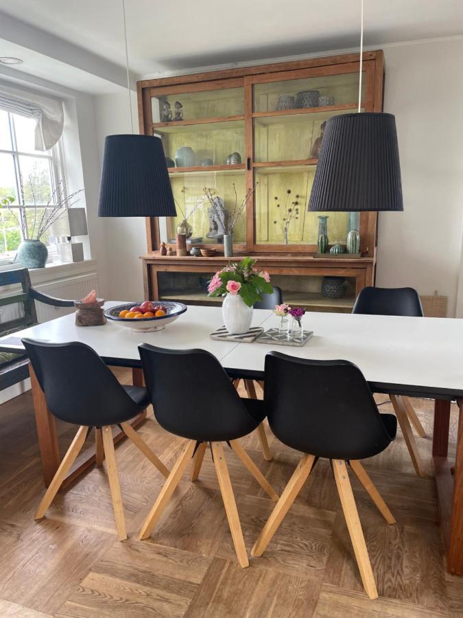Cool Familyhome Close To The Beach W Two Cuddly Cats Espergærde Extérieur photo
