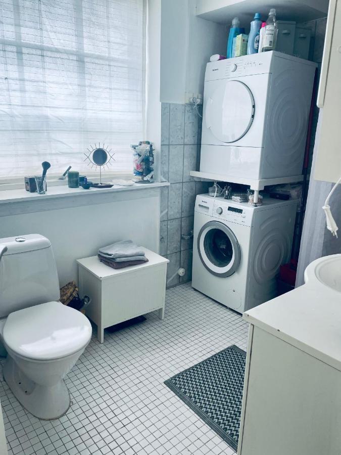 Cool Familyhome Close To The Beach W Two Cuddly Cats Espergærde Extérieur photo